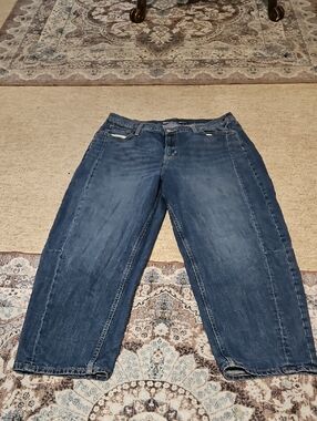 Old Navy Blue High Waist Barrel Jean Size 18